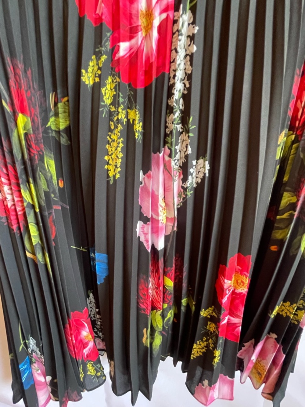 Ted Baker London Black Floral Pleated Party Dress Size 2 - Picture 3 of 6